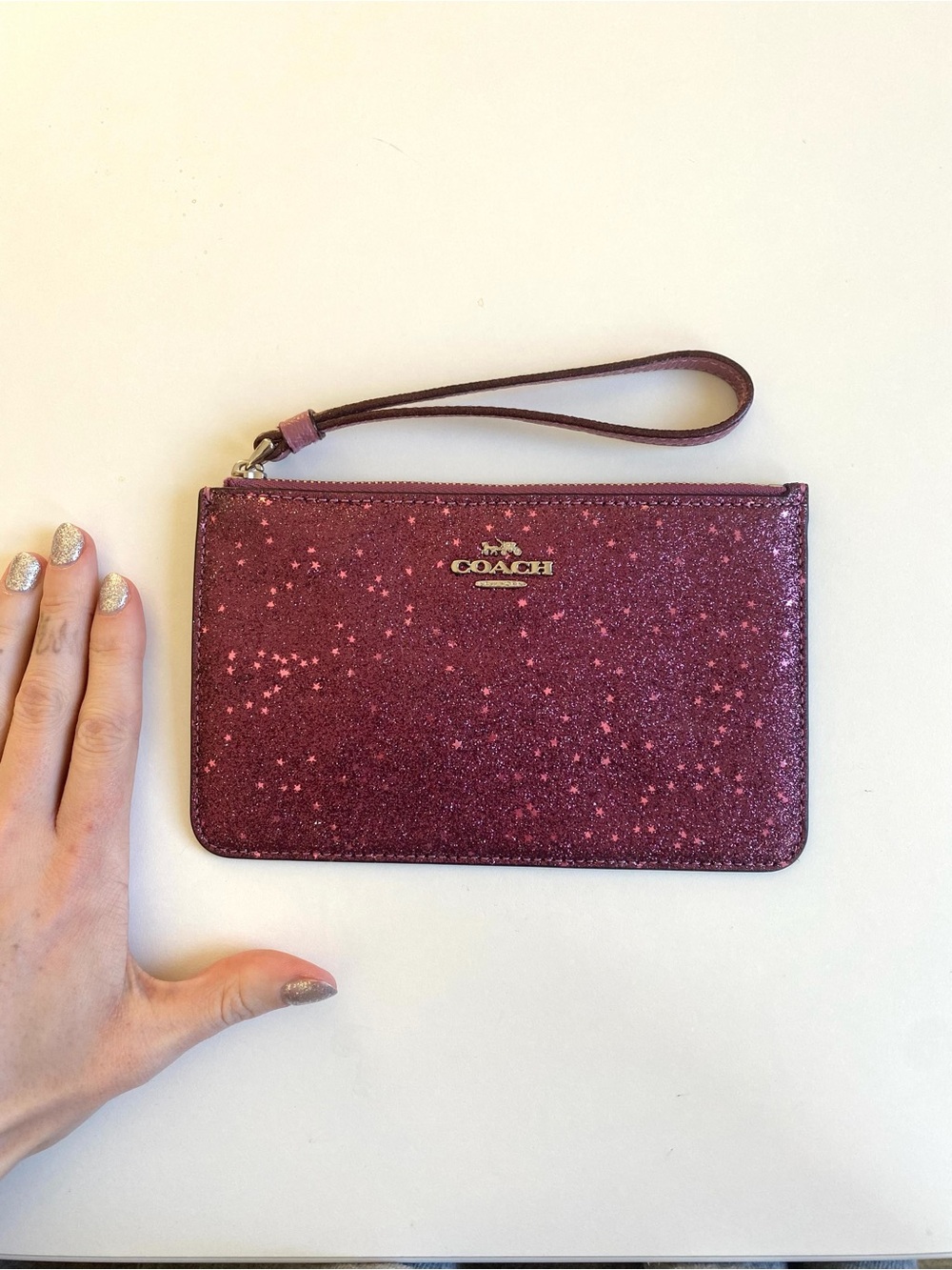 Coach Glitter Star Wristlet - Magenta